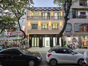 Nhà 2 mặt tiền   - 67 Hoàng Diêu và 88 Lê Hồng Phong 